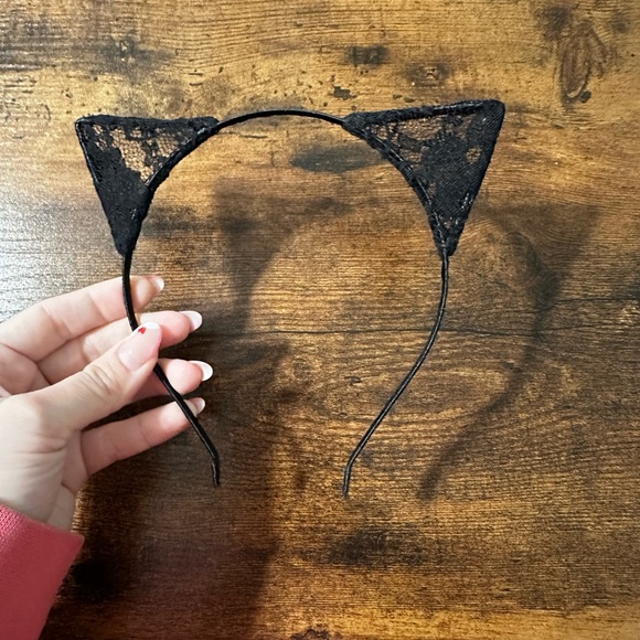 Ariana Grande x Lipsy London Headband
